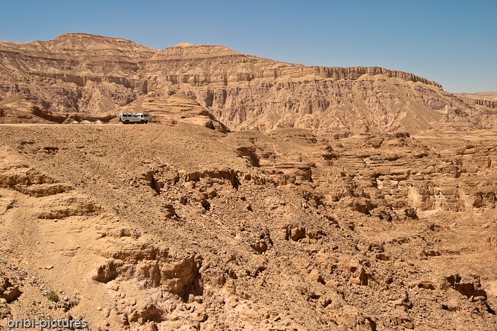*Jeep Safari* <br><br> Der Coloured Canyon ist nur mit einem Jeep zu erreichen; allerdings bieten einige Unternehmen Touren dorthin an. <br><br>