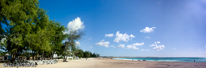 *Tofo* <br><br> Der Strand von Tofo - Ausgangspunkt für Schnorchler und Taucher aus aller Welt. <br><br>