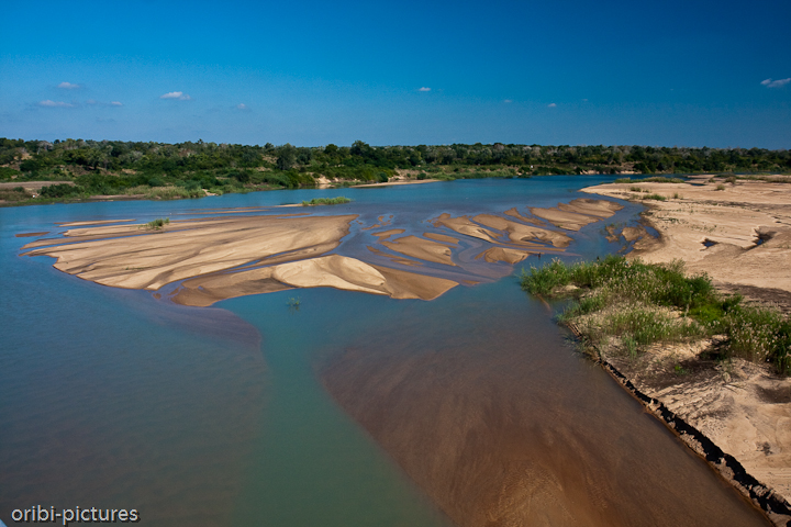 *Rio Save* <br><br> Lebensader für eine ganze Provinz. <br><br>