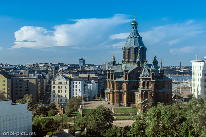 *Blick vom Riesenrad - Kathedrale*<br><br>Die teure Fahrt mit dem Riesenrad könnte sich lohnen.<br><br>