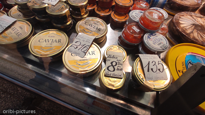 *Caviar*<br><br><br><br>