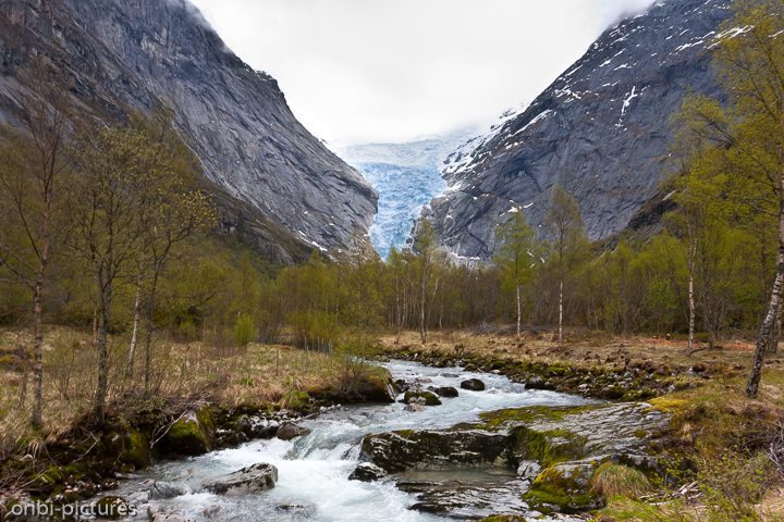 *Briksdalsbreen*<br><br>Der Briksdalsbreen in Norwegen ist ein westlicher Nebenarm des größten Festlandsgletschers in Europa, des Jostedalsbreen.<br><br>
