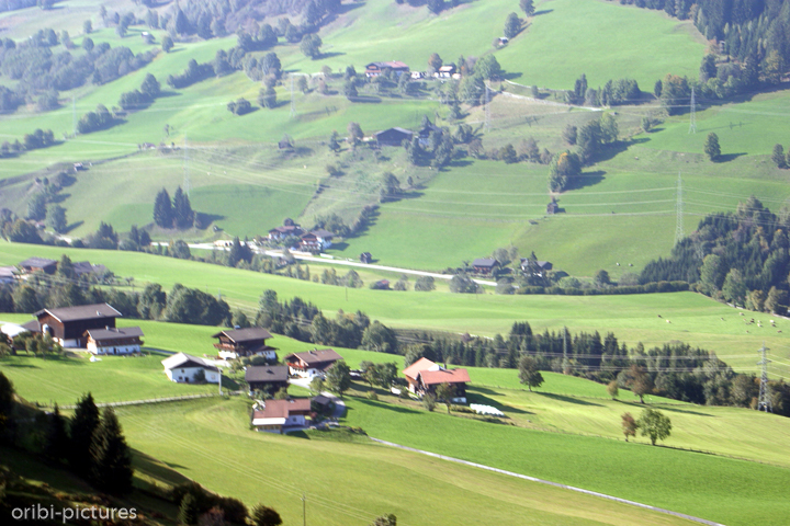 *Anfang des Jahrtausends im Salzburger Land*<br><br><br><br>