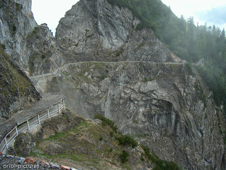 *Schellenberger Eishöhle im Salzburger Land, 2004*<br><br><br><br>