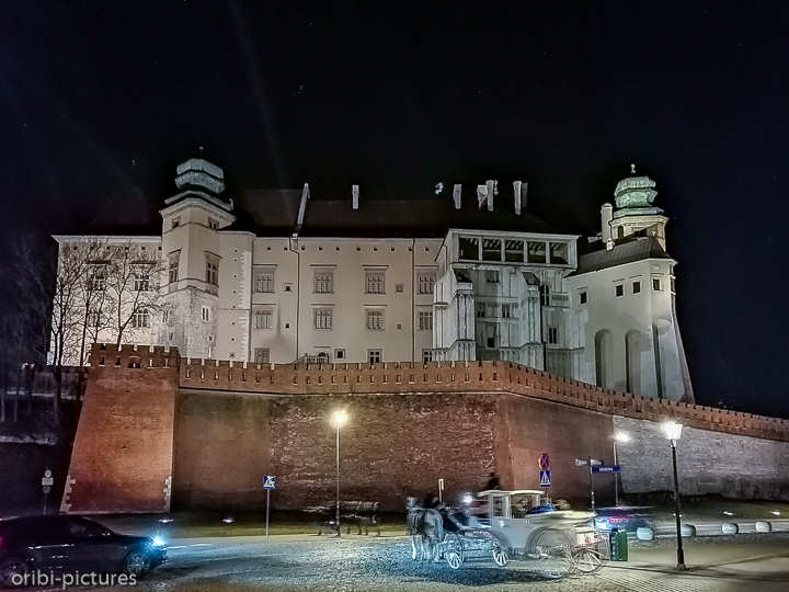 *Krakau bei Nacht*<br><br><br><br>