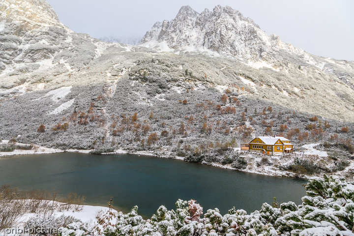 *Hütte am Grünen See*<br><br>Neuschnee<br><br>